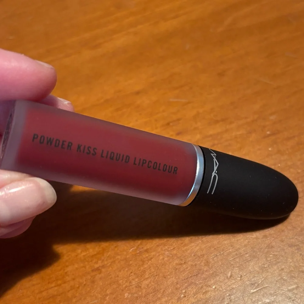 MAC Powder Kiss Liquid Lipcolour Fashion Sweetie